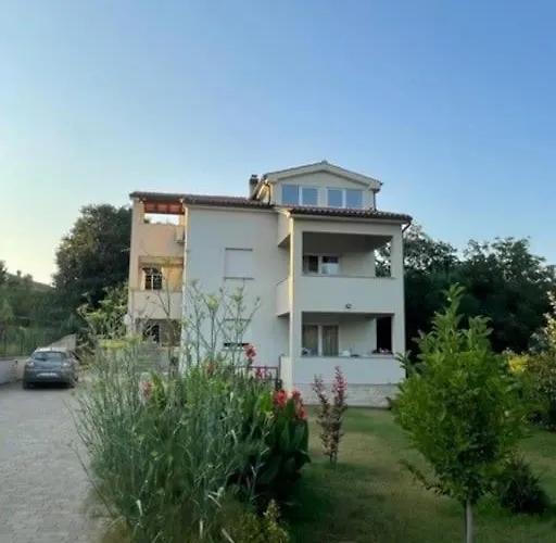 Lejlighed Tima Pula